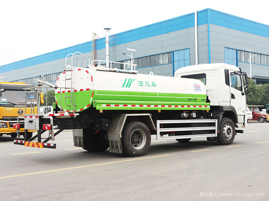 比亚迪T8纯电动11方洒水车